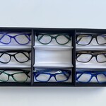 8x Optische monturen, Tom Davies, in luxe opbergdoos/displaytray
